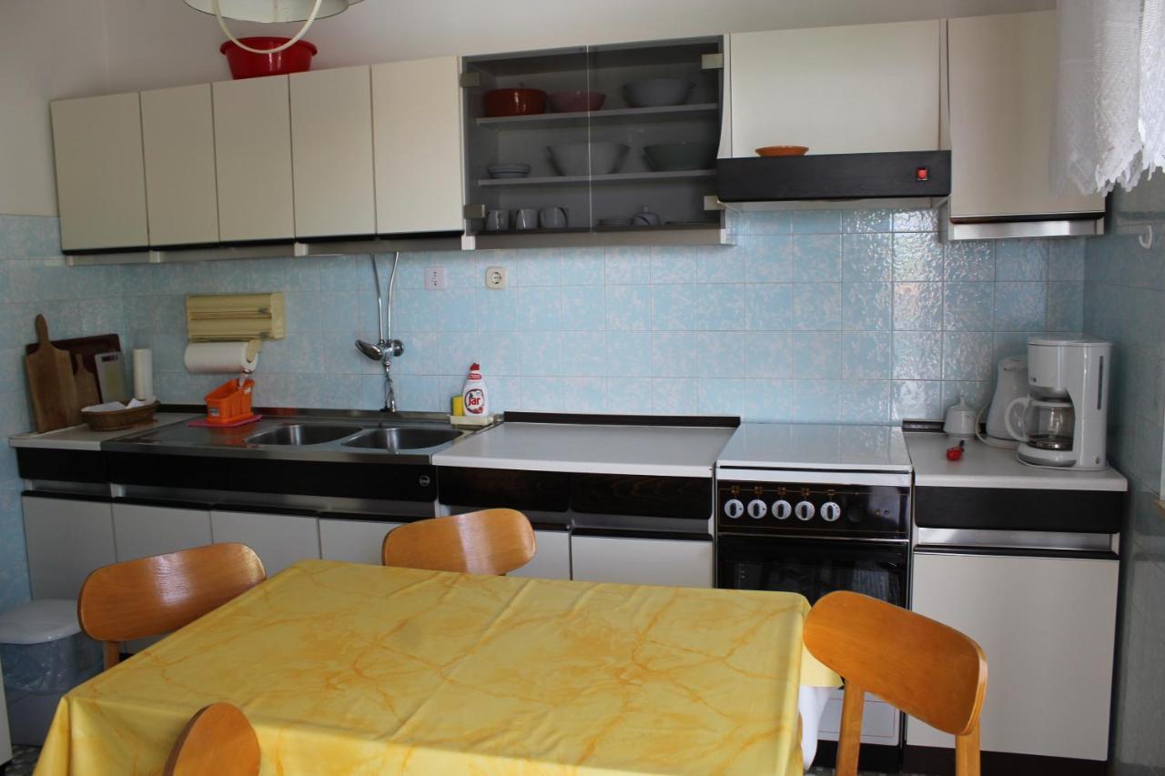 Apartment Antica Supetar Buitenkant foto
