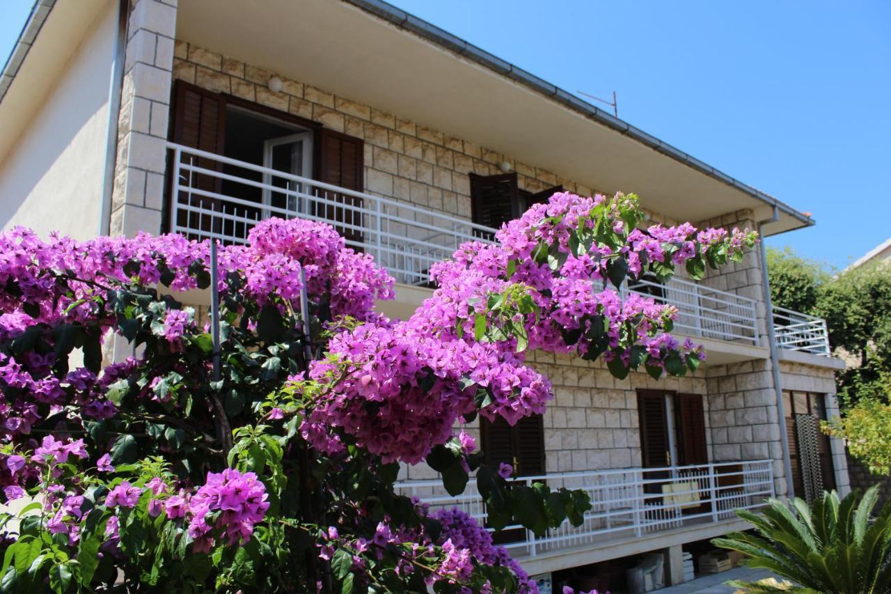 Apartment Antica Supetar Buitenkant foto