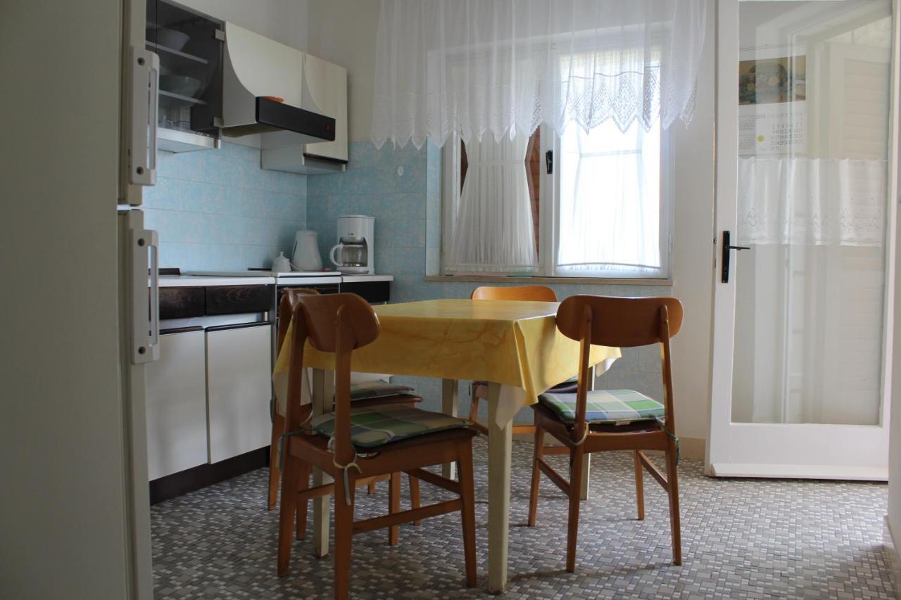Apartment Antica Supetar Buitenkant foto